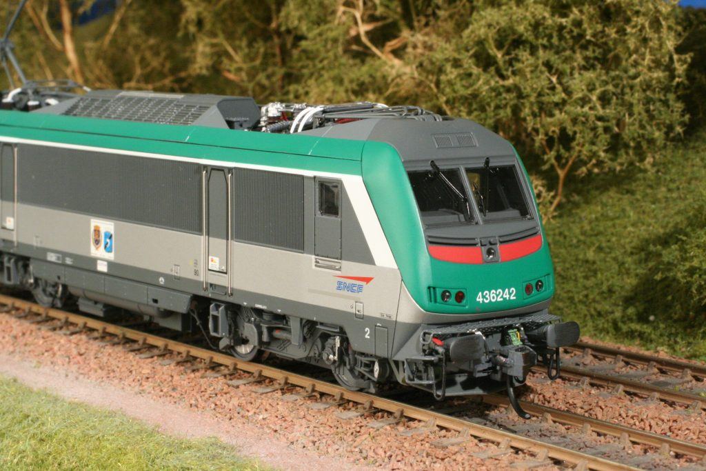 La BB 436242 Jouef prête à assurer son premier train.