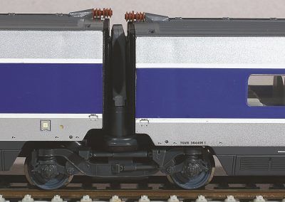10-Bogie avec peinture des coussins de suspension et des voiles de roues.