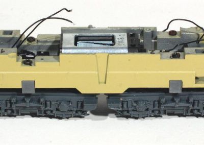 19 - Le châssis après découpe pour passage des circuits de LED.