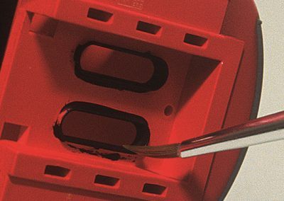 Les joints des vitres des portes d’intercirculation seront peints en noir